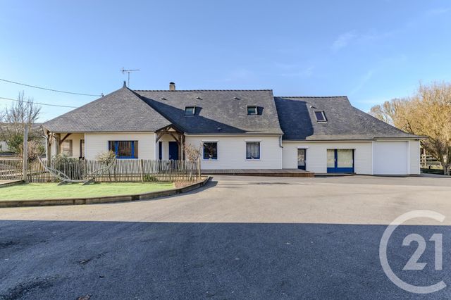 maison à vendre - 9 pièces - 158.0 m2 - SEGRE EN ANJOU BLEU - 49 - PAYS-DE-LOIRE - Century 21 Dréano Immobilier